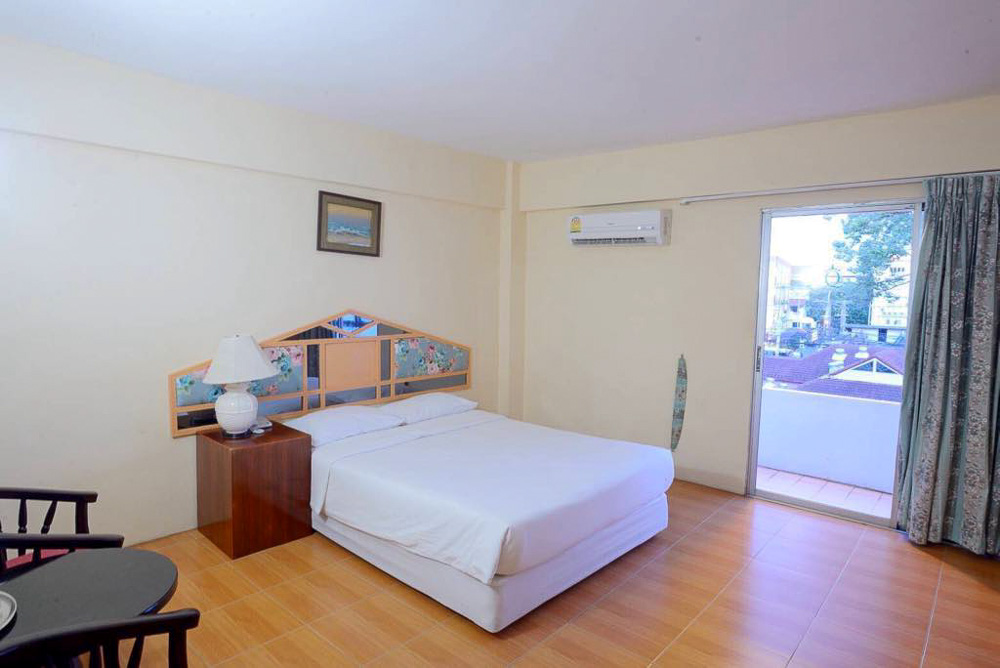EP0240 | 105-Room Hotel Investment Opportunity in Central Pattaya