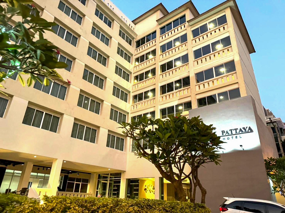 Crown Pattaya Beach Hotel-1 EP0239 | Pattaya Beach Hotel for Sale | 123 Rooms