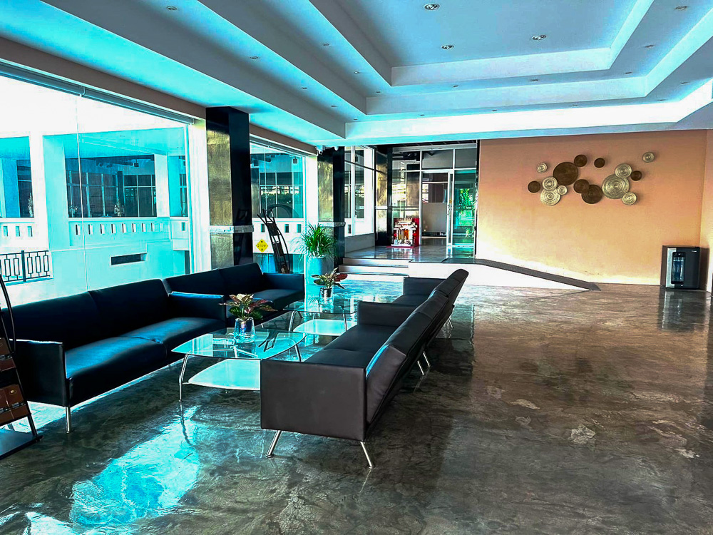 Crown Pattaya Beach Hotel-4 EP0239 | Pattaya Beach Hotel for Sale | 123 Rooms