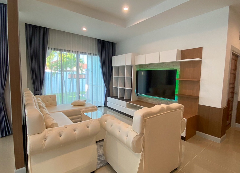 EP0044 | 3-BR Family Home for Sale in Huay Yai, Pattaya