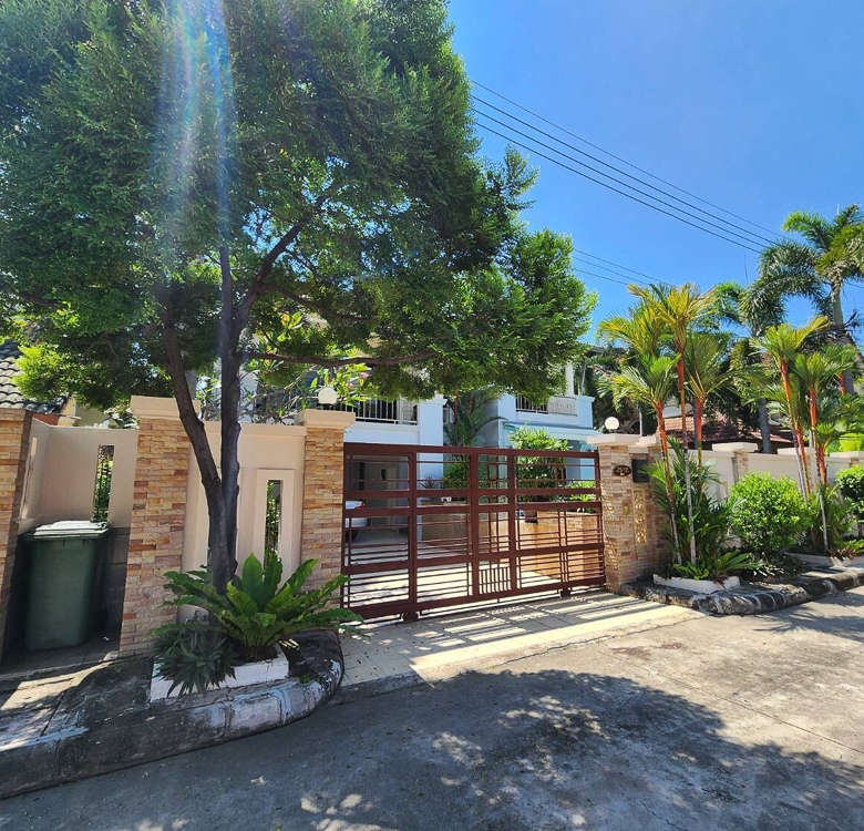 EP0032 | Grand Estate for Sale in East Pattaya – Only 4 Mins to Tara Pattana