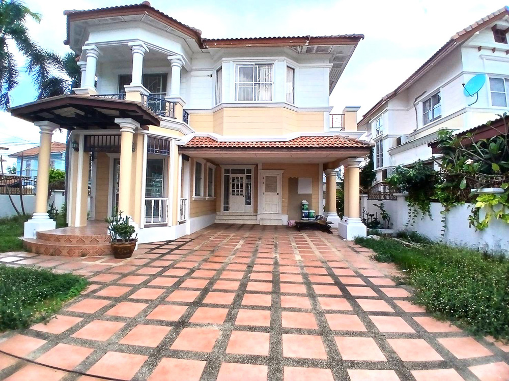 House for Sale in East Pattaya-1 EP0024 | House for Sale in East Pattaya – Just 3 Mins to the Beach