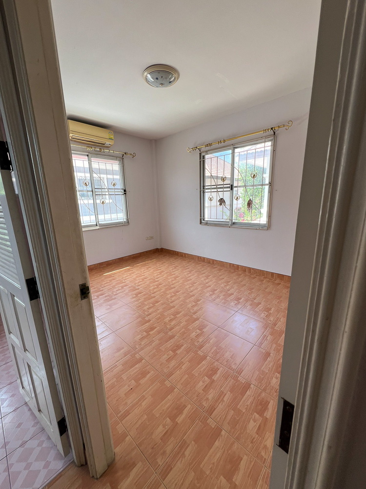 House for Sale in East Pattaya-13 EP0024 | House for Sale in East Pattaya – Just 3 Mins to the Beach