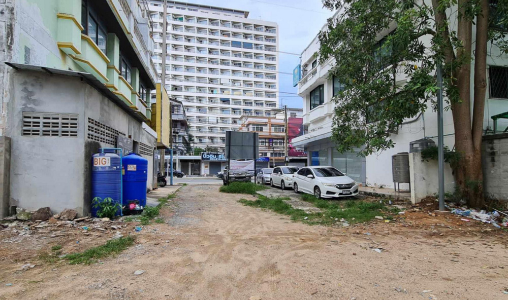 EP0013 | Land with Wide Frontage on Thepprasit, Pattaya