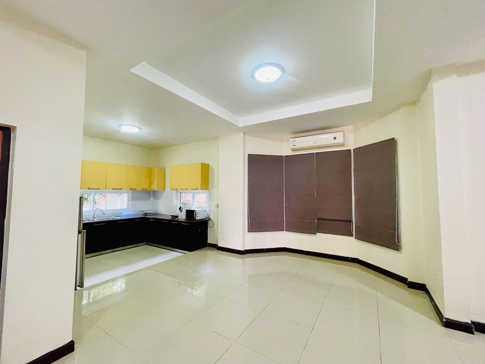 EP0028 | Villa for Sale in Central Park Hillside, East Pattaya