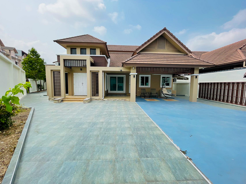 EP0022 | Villa for Sale in East Pattaya – Only 6 Mins to MIS