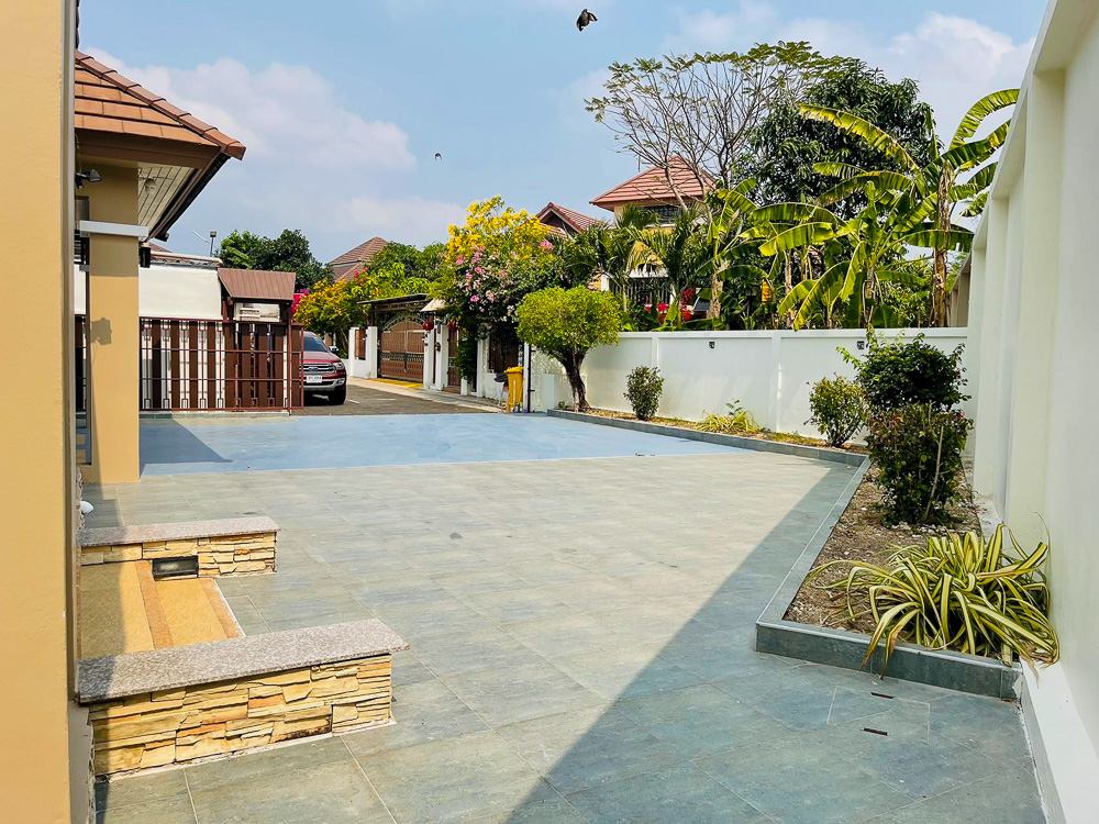 EP0022 | Villa for Sale in East Pattaya – Only 6 Mins to MIS
