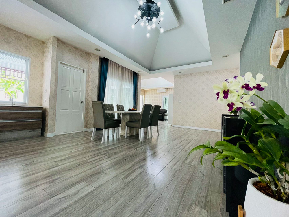 EP0022 | Villa for Sale in East Pattaya – Only 6 Mins to MIS