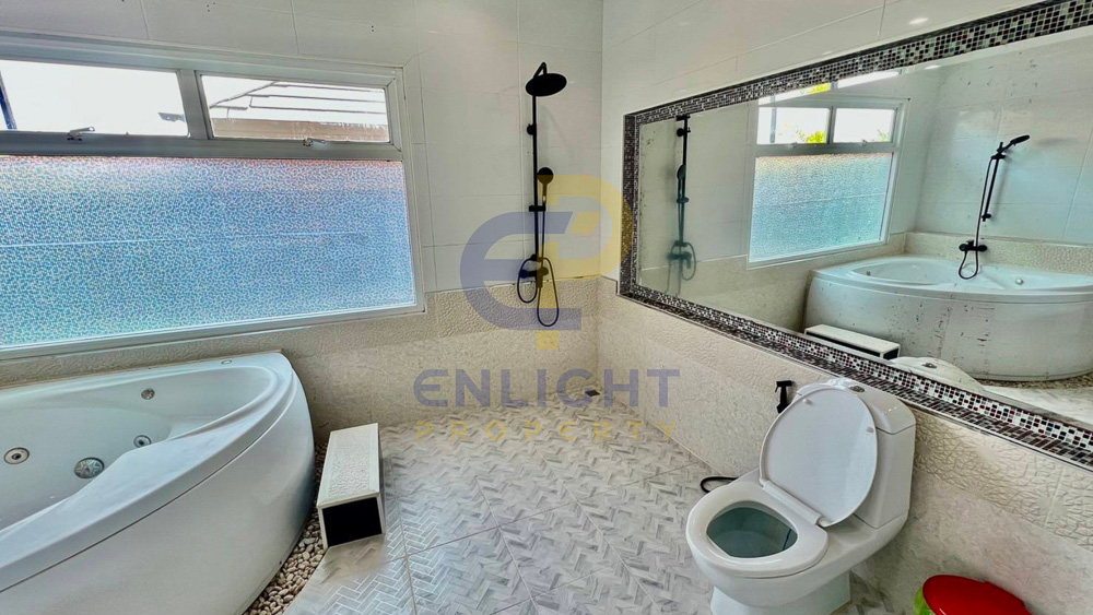 Villa for Sale in Huay Yai, Pattaya-1 EP0325 | Villa for Sale in Huay Yai, Pattaya