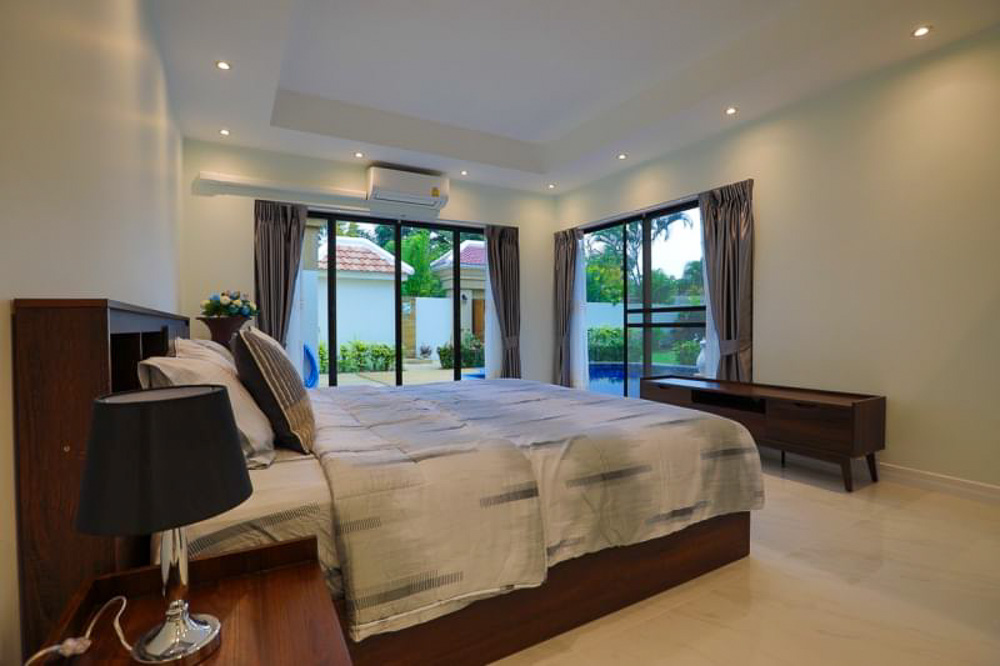 EP0052 | Luxury Villa for Sale in Thepprasit Pattaya