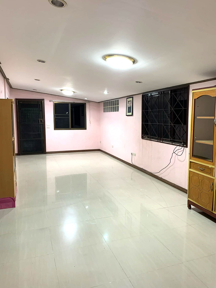 EP0080 | 2-BR Family Villa for Sale in Nern Plub Wan, East Pattaya