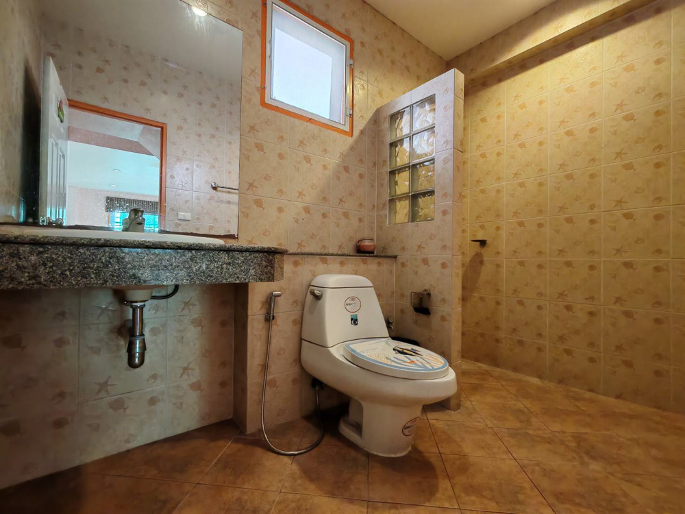 EP0066 | 3-BR Coastal Villa for Sale in Jomtien, Pattaya