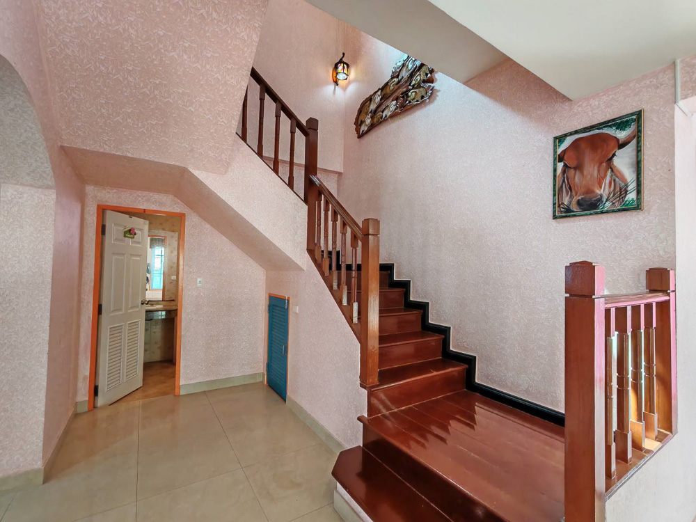 EP0066 | 3-BR Coastal Villa for Sale in Jomtien, Pattaya