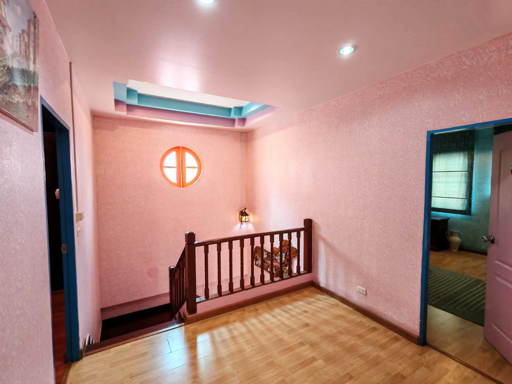 EP0066 | 3-BR Coastal Villa for Sale in Jomtien, Pattaya