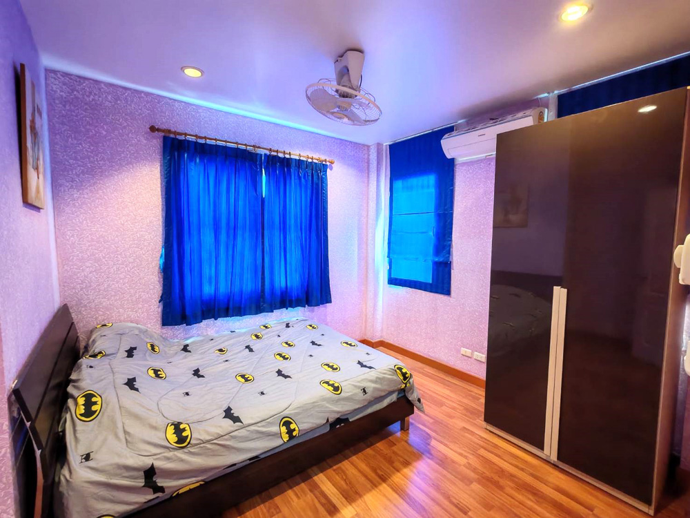 EP0066 | 3-BR Coastal Villa for Sale in Jomtien, Pattaya