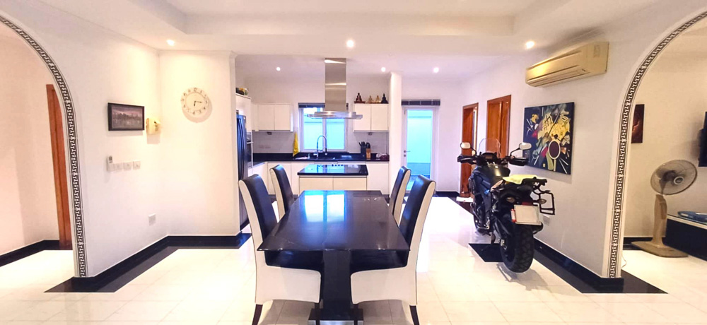 EP0215 | 3-BR Family Villa for Sale in Khao Noi