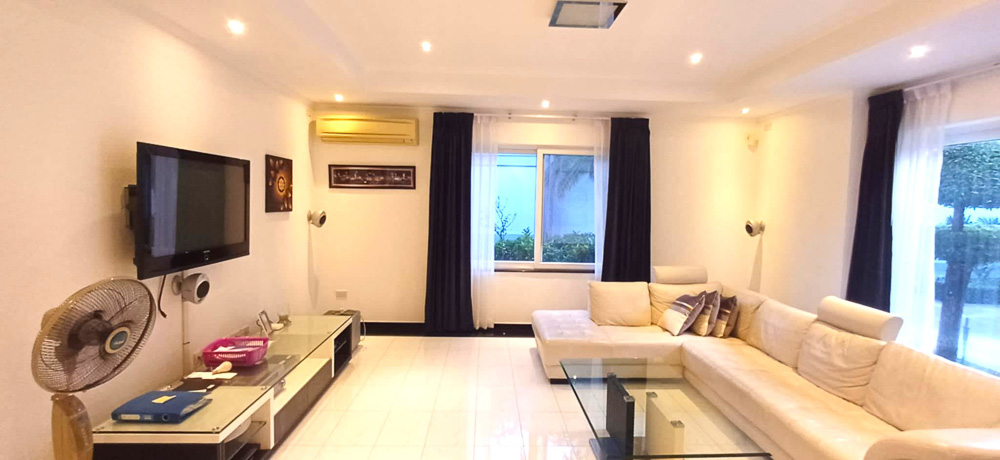 EP0215 | 3-BR Family Villa for Sale in Khao Noi