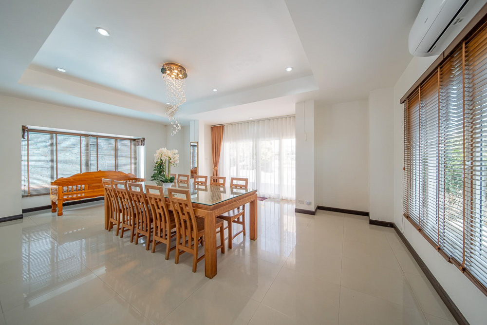 EP0053 | 4-BR Executive Villa for Rent in Pattaya
