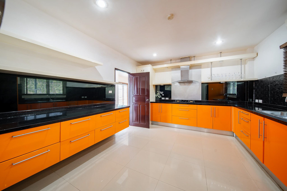 EP0053 | 4-BR Executive Villa for Rent in Pattaya