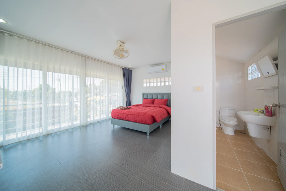 EP0053 | 4-BR Executive Villa for Rent in Pattaya