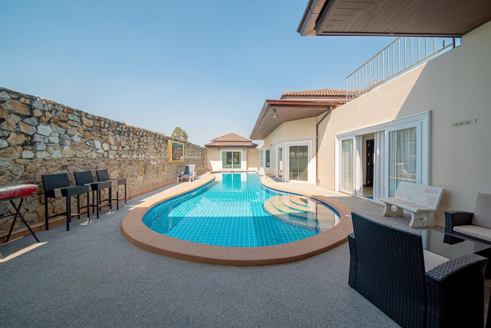 EP0053 | 4-BR Executive Villa for Rent in Pattaya
