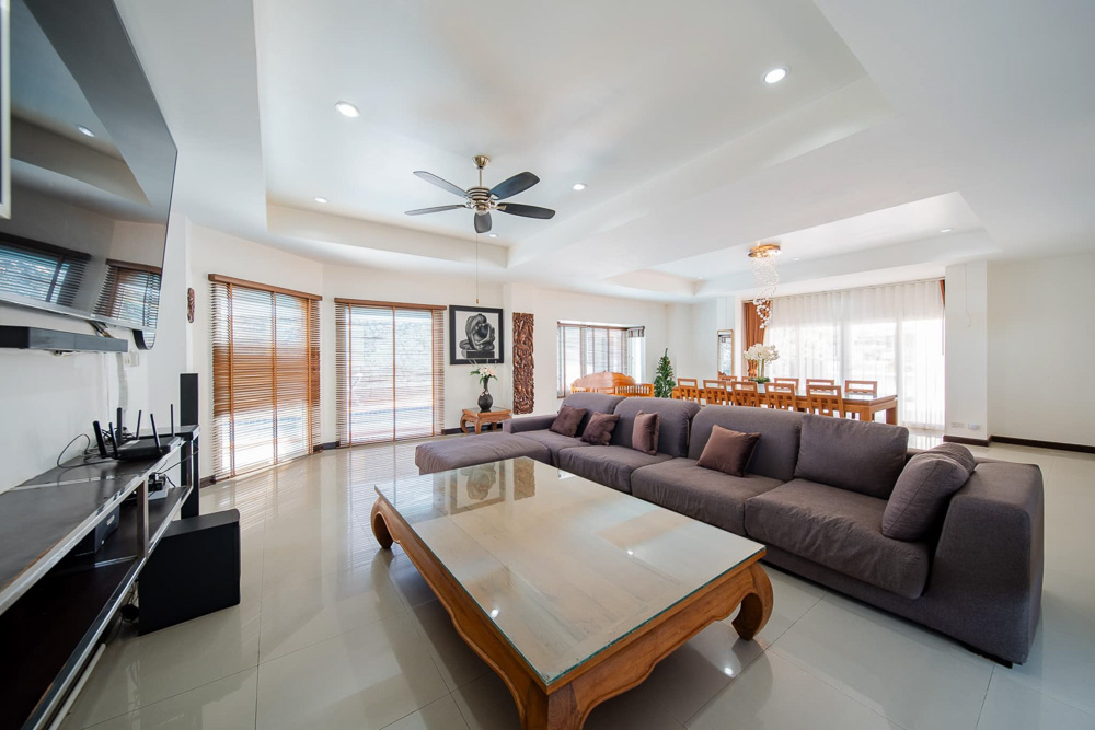 EP0053 | 4-BR Executive Villa for Rent in Pattaya