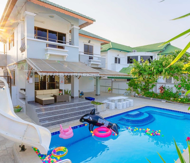 EP0119 | 4-BR Family Villa for Sale in Pattaya