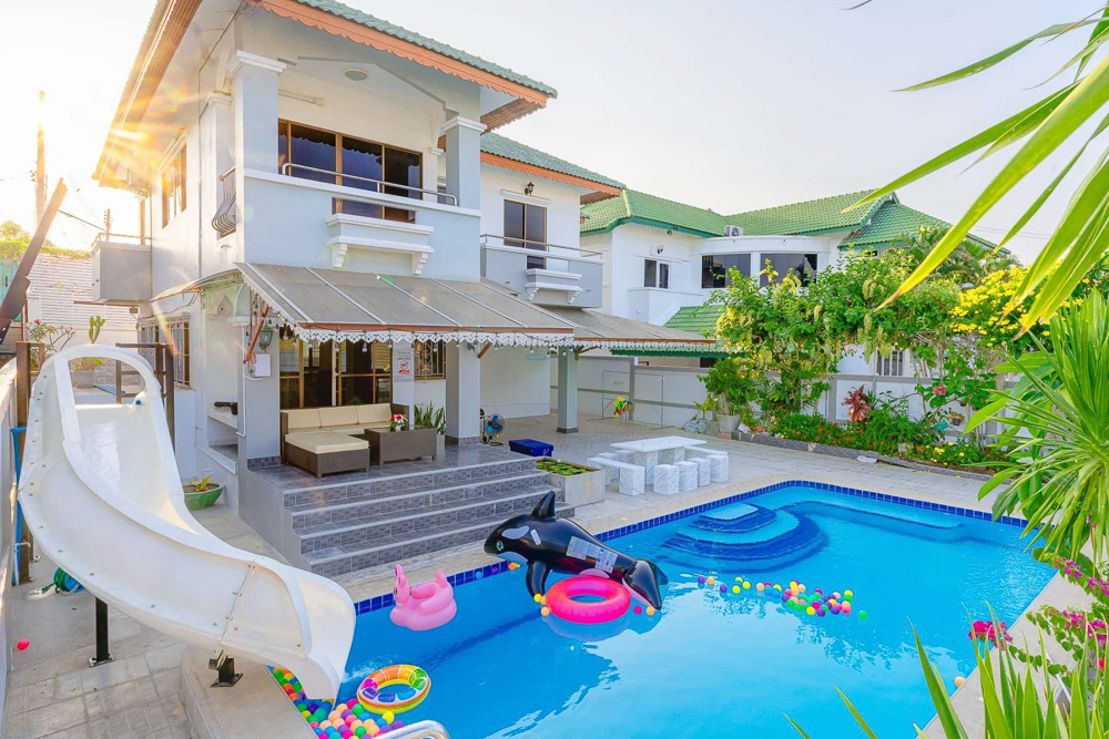 EP0119 | 4-BR Family Villa for Sale in Pattaya