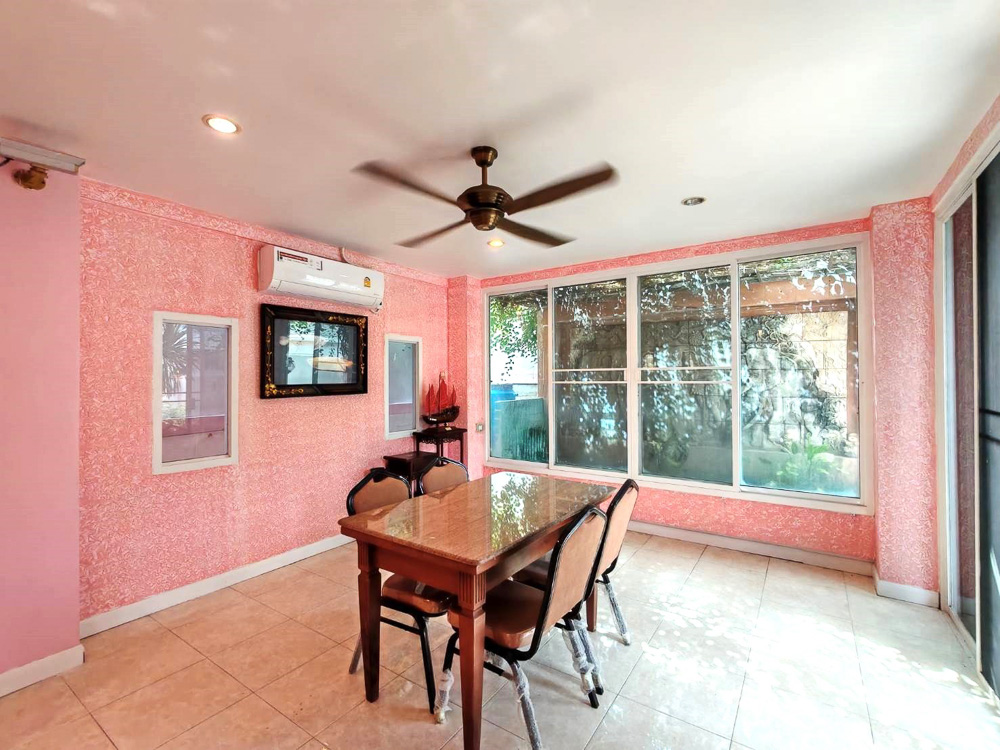 4-BR Family Villa for Sale in Pattaya-12 EP0067 | 4-BR Family Villa for Sale in Pattaya