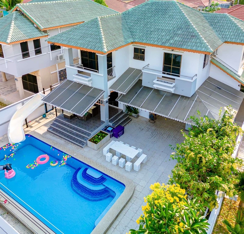 EP0119 | 4-BR Family Villa for Sale in Pattaya