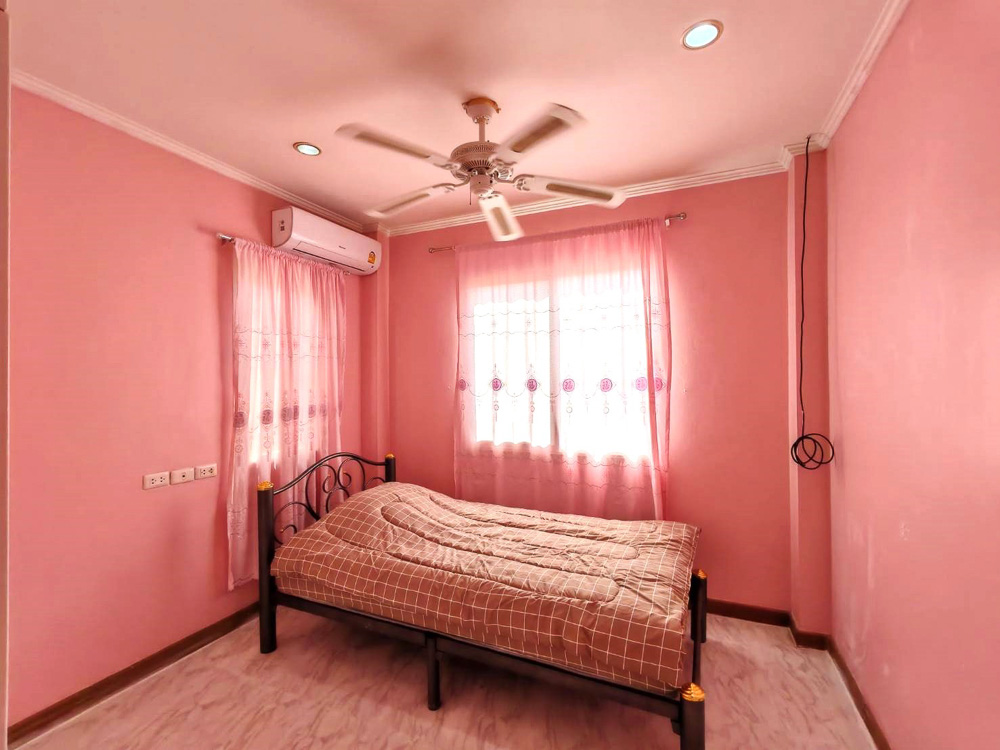 4-BR Family Villa for Sale in Pattaya-22 EP0067 | 4-BR Family Villa for Sale in Pattaya