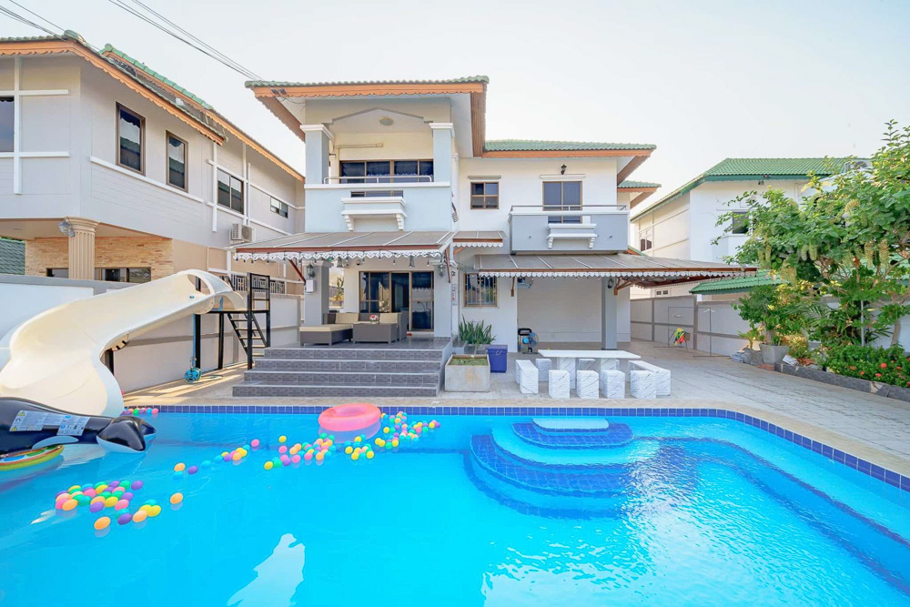 EP0119 | 4-BR Family Villa for Sale in Pattaya