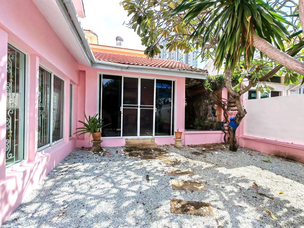 4-BR Family Villa for Sale in Pattaya-5 EP0067 | 4-BR Family Villa for Sale in Pattaya