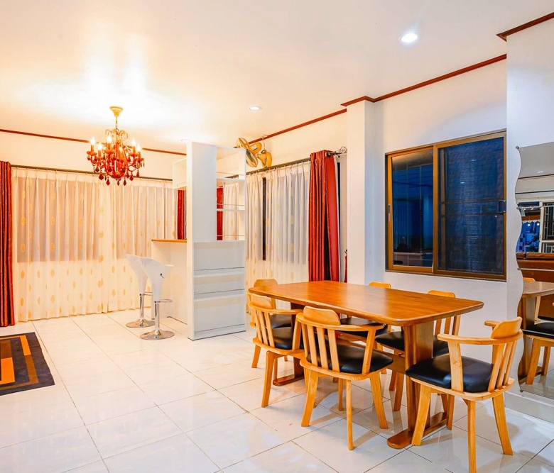 EP0119 | 4-BR Family Villa for Sale in Pattaya
