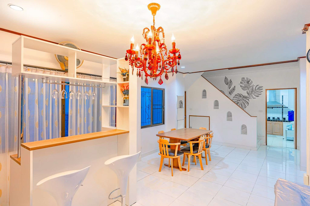 EP0119 | 4-BR Family Villa for Sale in Pattaya