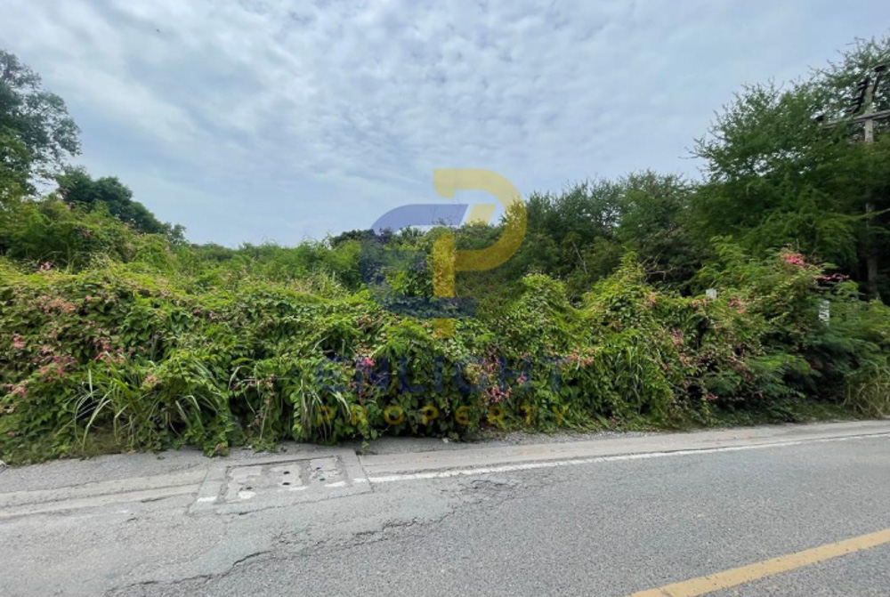 EP0311 | Beachfront Land for Sale in Naklua, Pattaya
