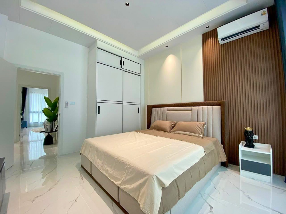 EP0083 | 3-BR Family Villa for Sale at The Lake, Huay Yai