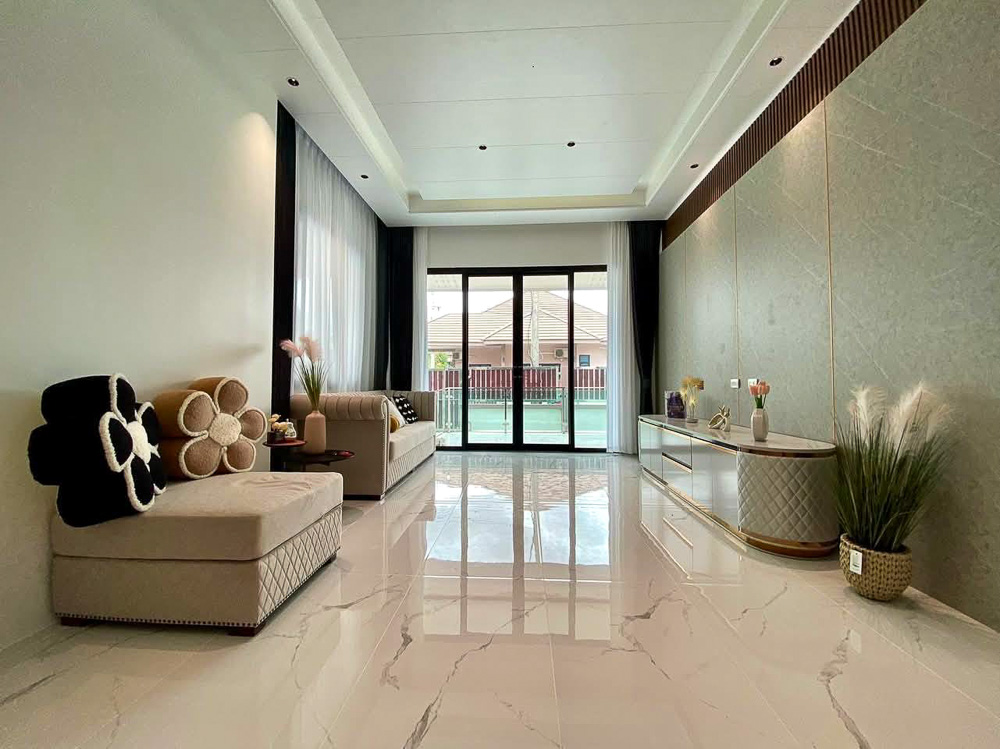 EP0083 | 3-BR Family Villa for Sale at The Lake, Huay Yai