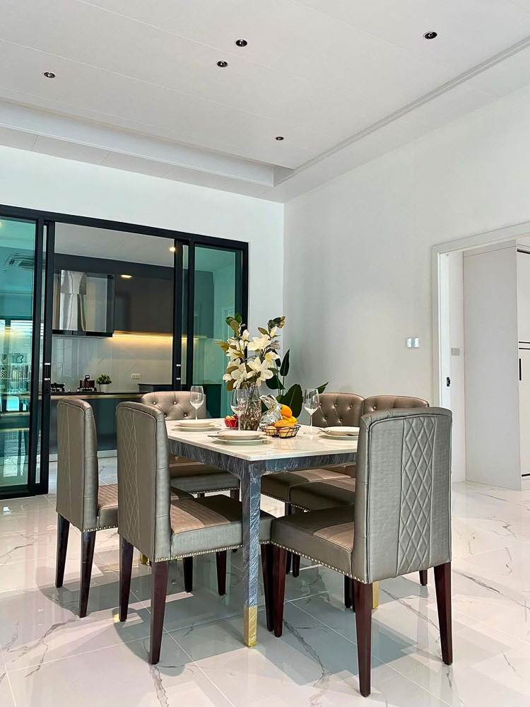 EP0083 | 3-BR Family Villa for Sale at The Lake, Huay Yai