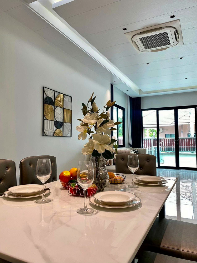 EP0083 | 3-BR Family Villa for Sale at The Lake, Huay Yai