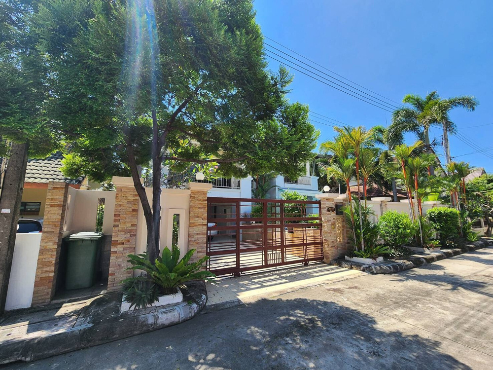 Family Villa for Sale in Jomtie-2 EP0077 | 4-BR Family Villa for Sale in Jomtien, Pattaya