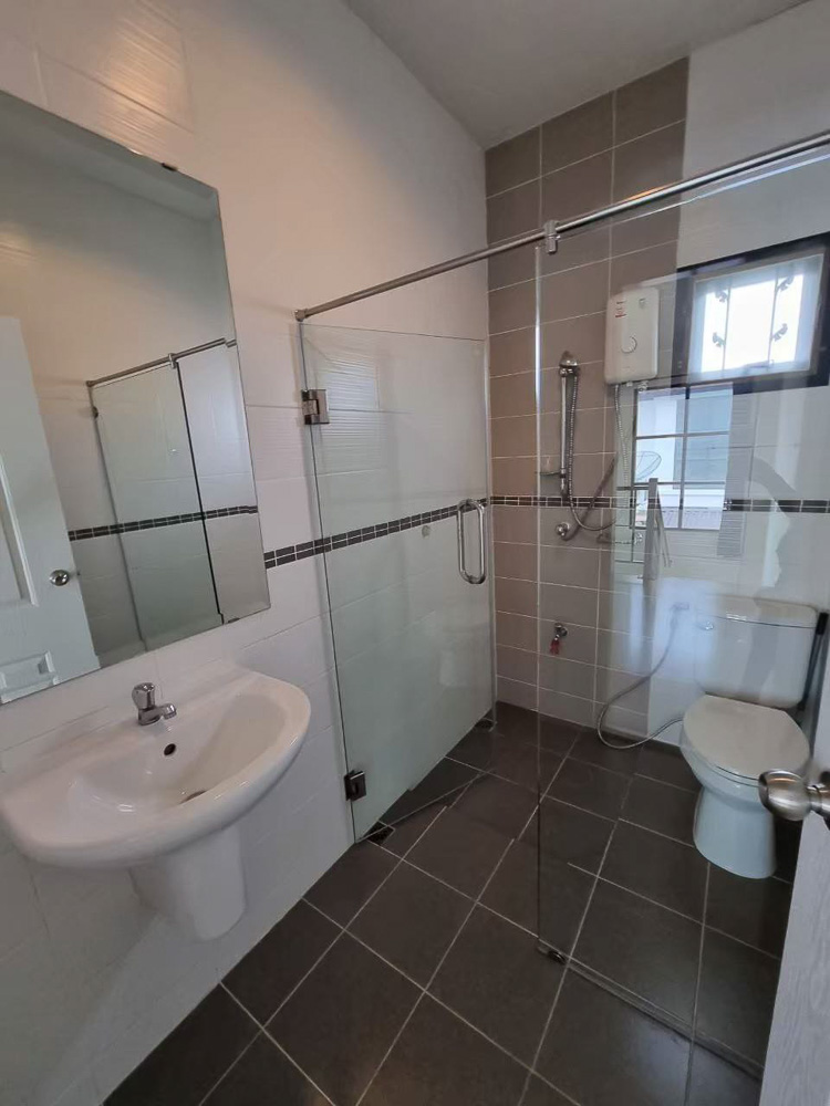 Family Villa for Sale in Pattaya-3 EP0106 | 3-BR Family Villa for Sale in Pattaya