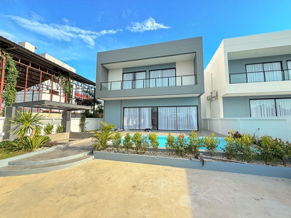 EP0211 | Home for Sale at Dream Pool Villa 5, Chaiyapruek
