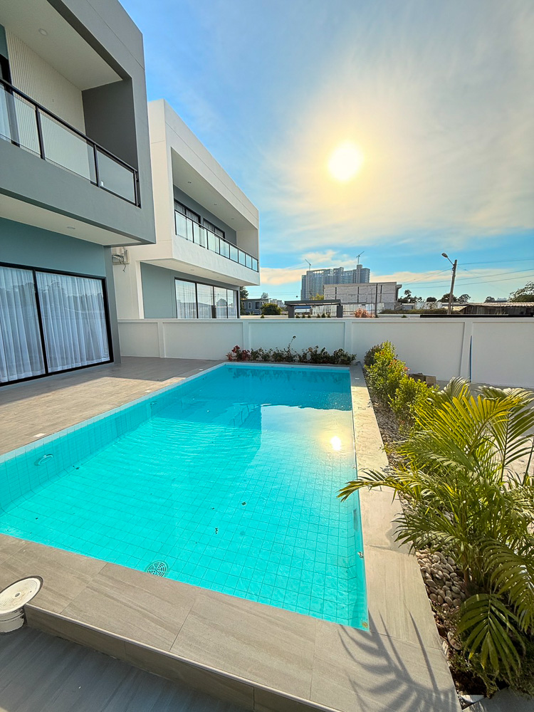 EP0211 | Home for Sale at Dream Pool Villa 5, Chaiyapruek