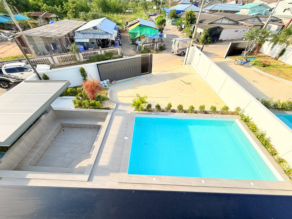EP0212 | Home for Sale at Dream Pool Villa 5, Chaiyapruek