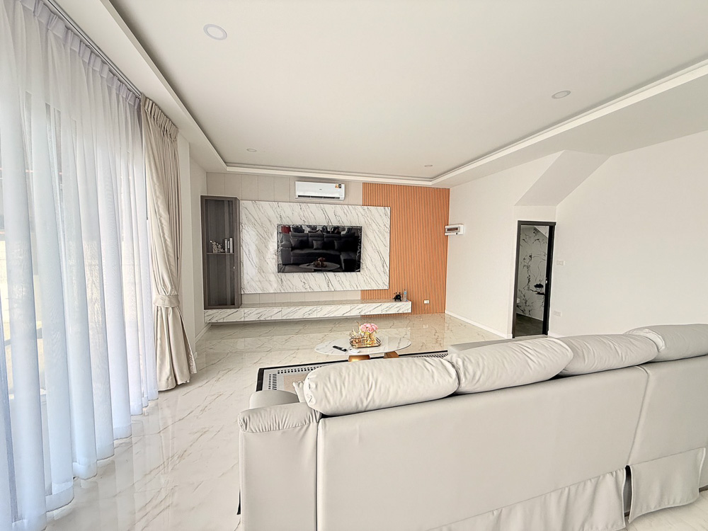 EP0211 | Home for Sale at Dream Pool Villa 5, Chaiyapruek