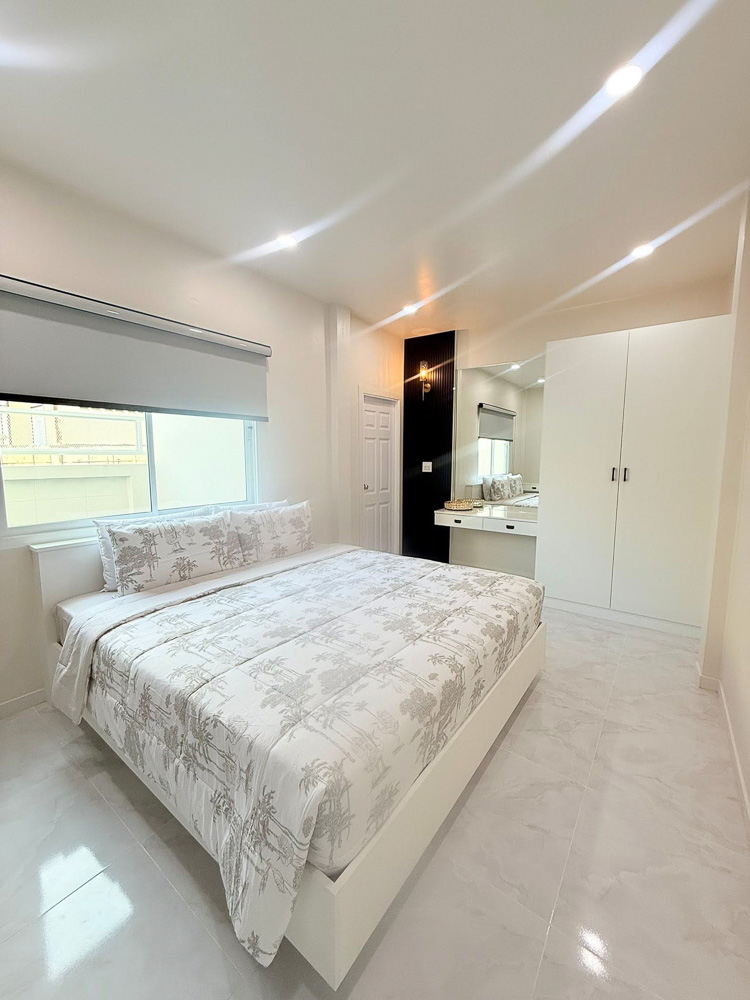 EP0208 | Cozy 2-BR Home for Sale in Eakmongkol 4 Khao Talo