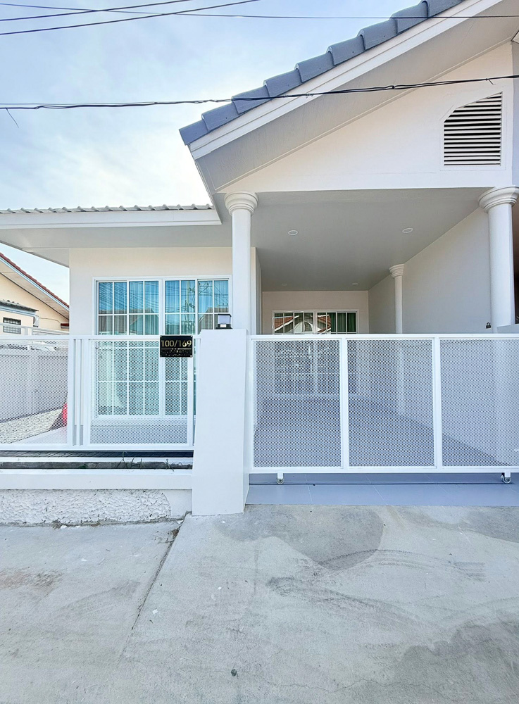 EP0208 | Cozy 2-BR Home for Sale in Eakmongkol 4 Khao Talo