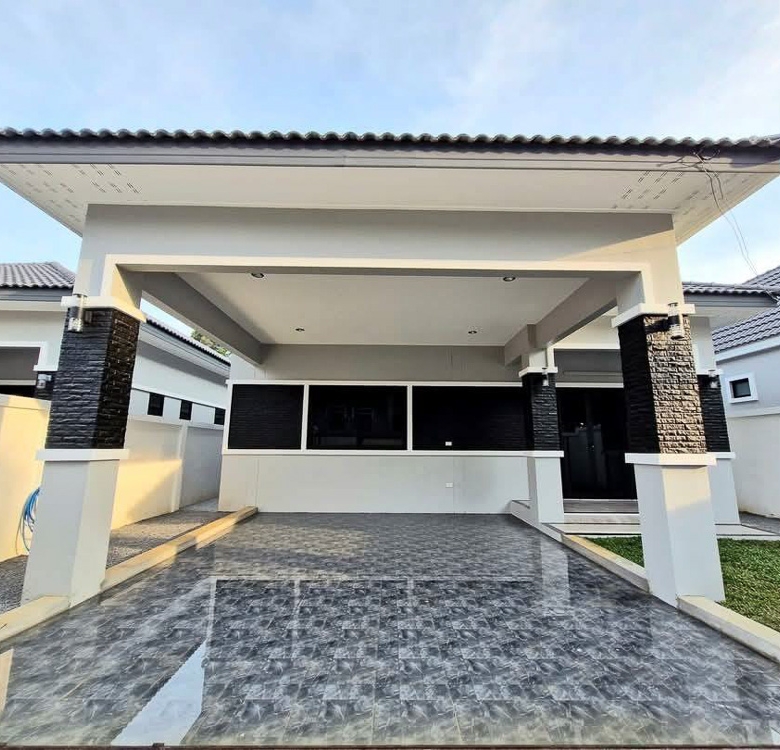 EP0210 | Family Home for Sale in Huay Yai, East Pattaya