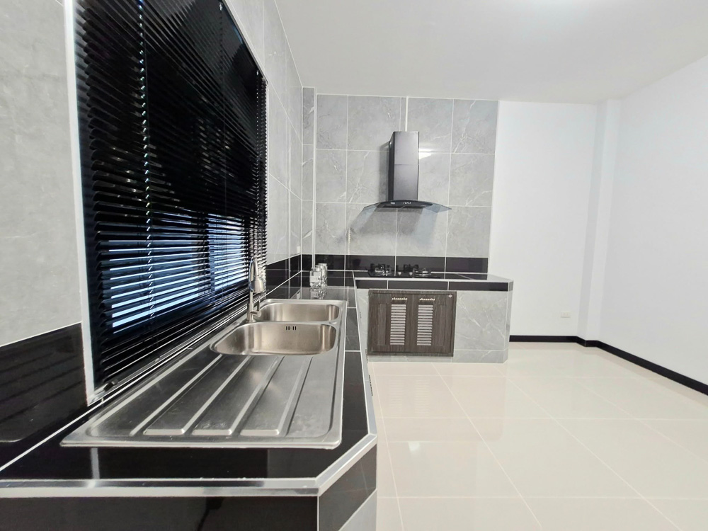 EP0210 | Family Home for Sale in Huay Yai, East Pattaya
